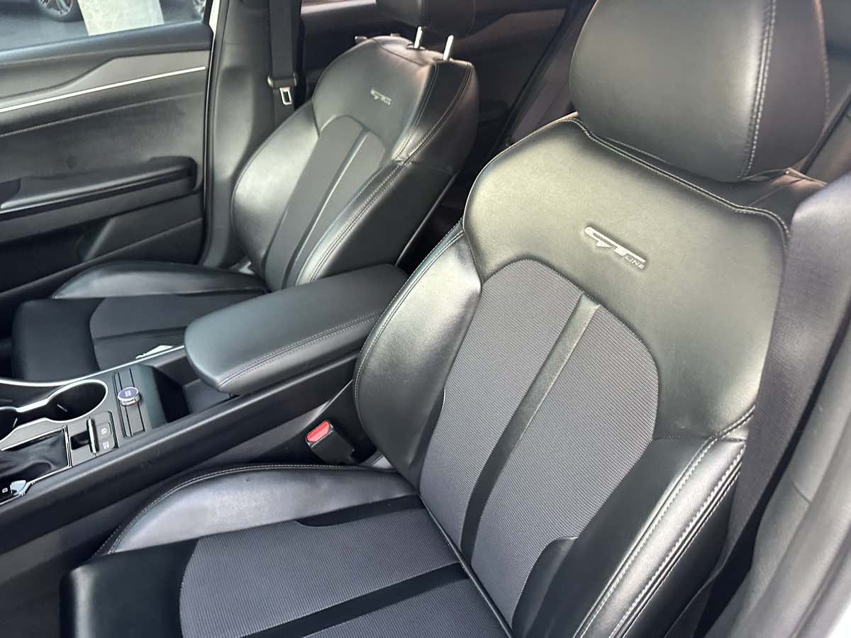 Kia K5 photo 12