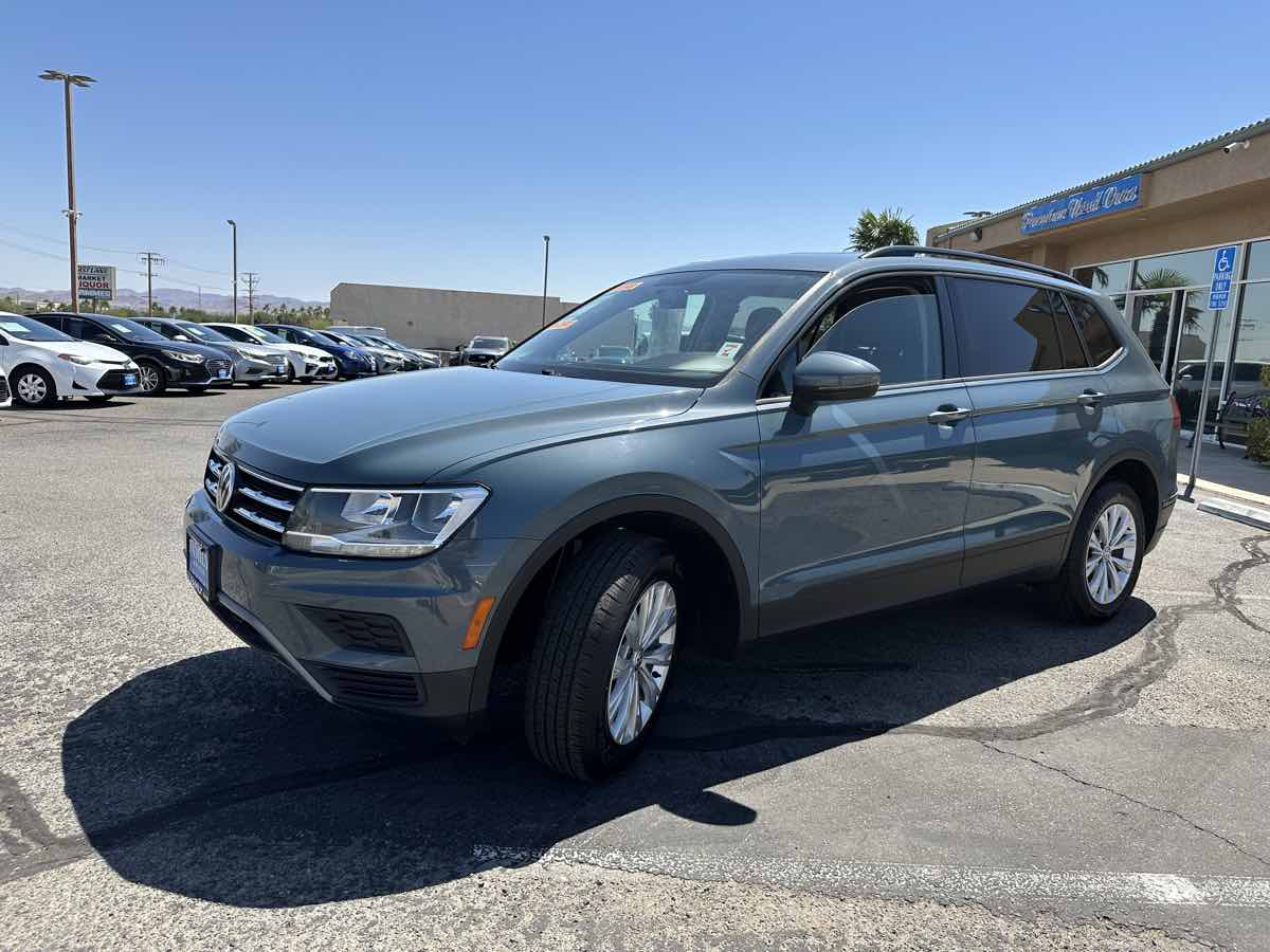 2019 Volkswagen Tiguan S - Photo 2