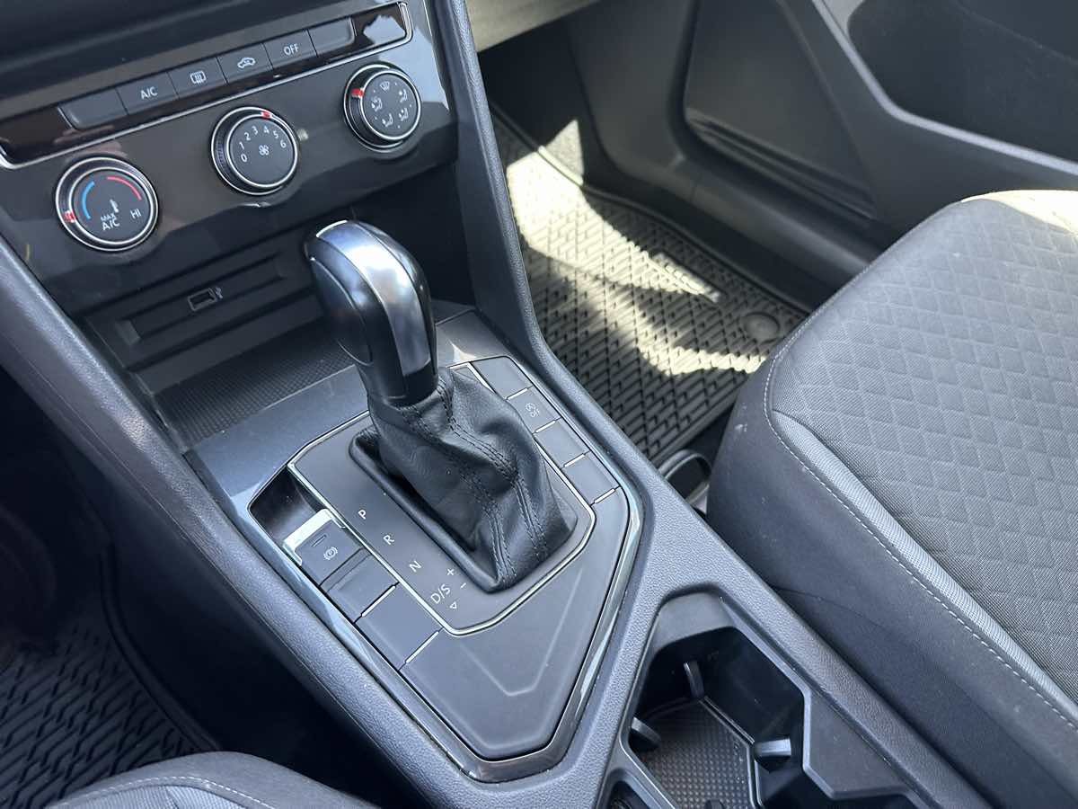 2019 Volkswagen Tiguan S - Photo 10