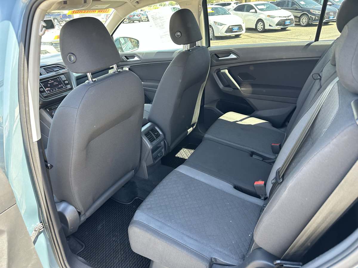 2019 Volkswagen Tiguan S - Photo 12