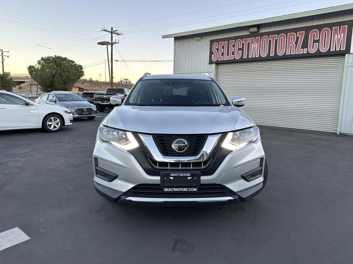 2020 Nissan Rogue SV - Photo 5