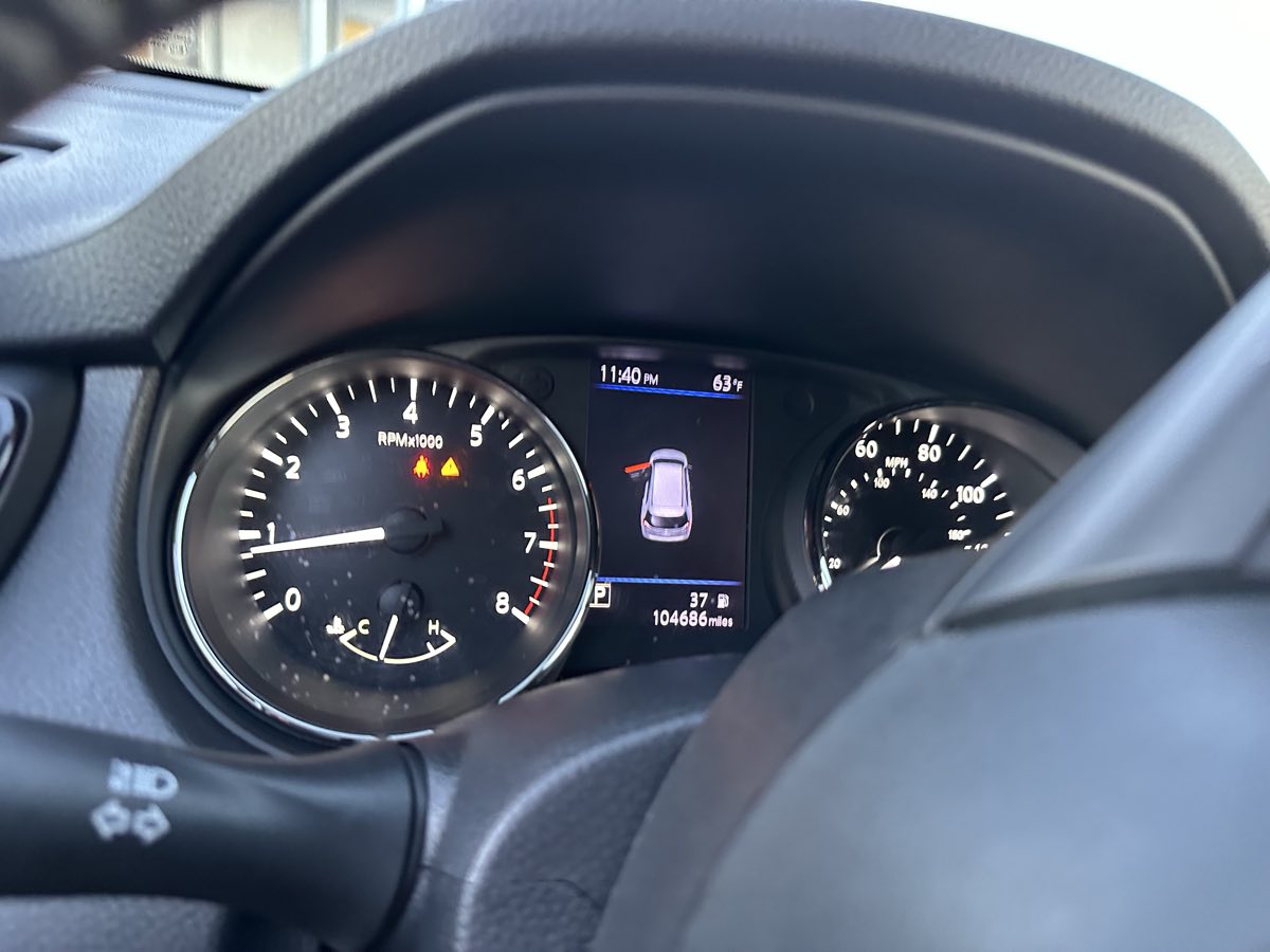 2020 Nissan Rogue SV - Photo 8