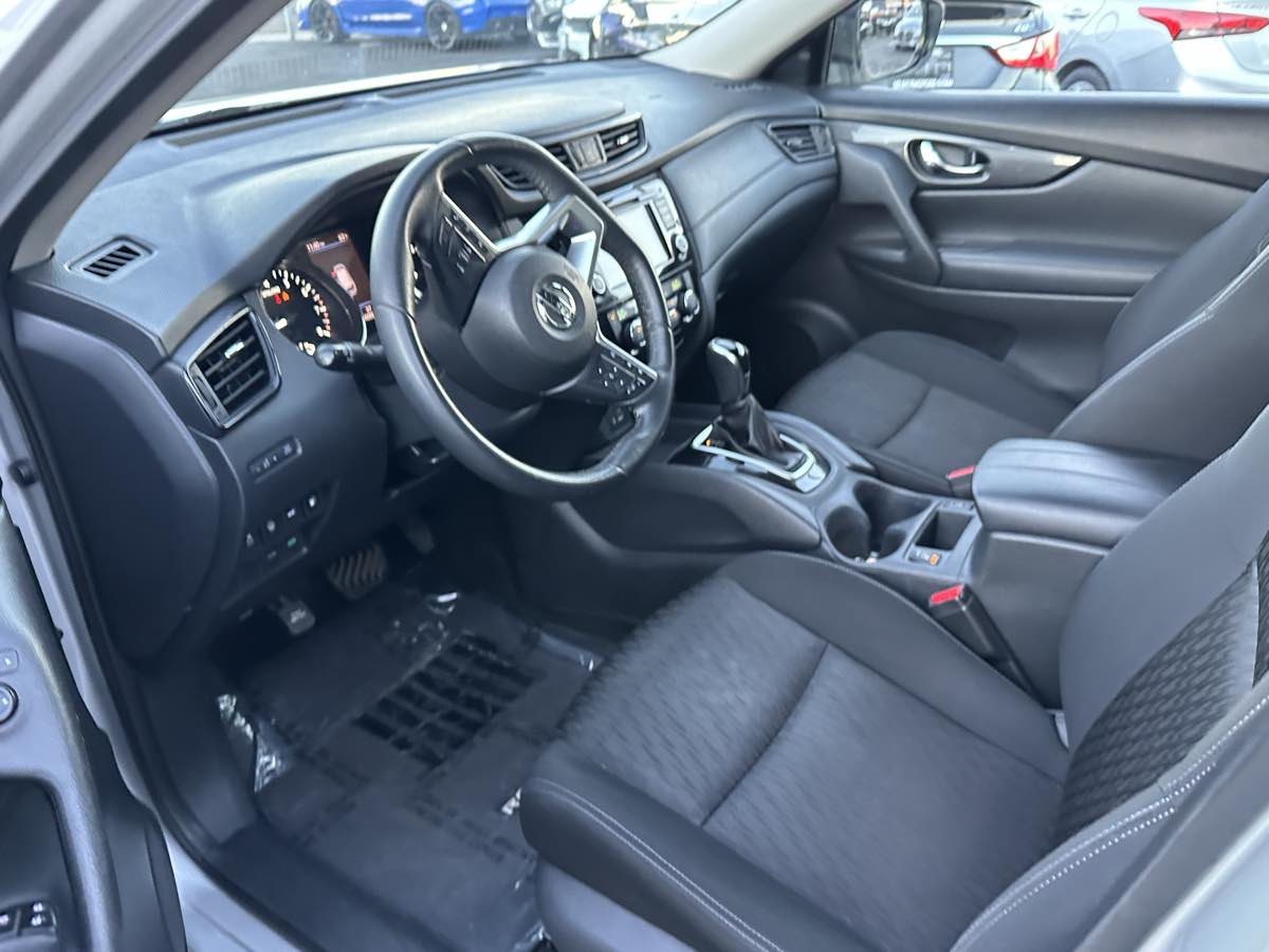 2020 Nissan Rogue SV - Photo 12