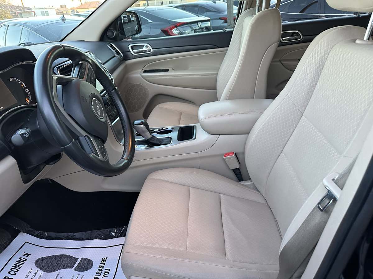 2022 Jeep Grand Cherokee WK Laredo E - Photo 12