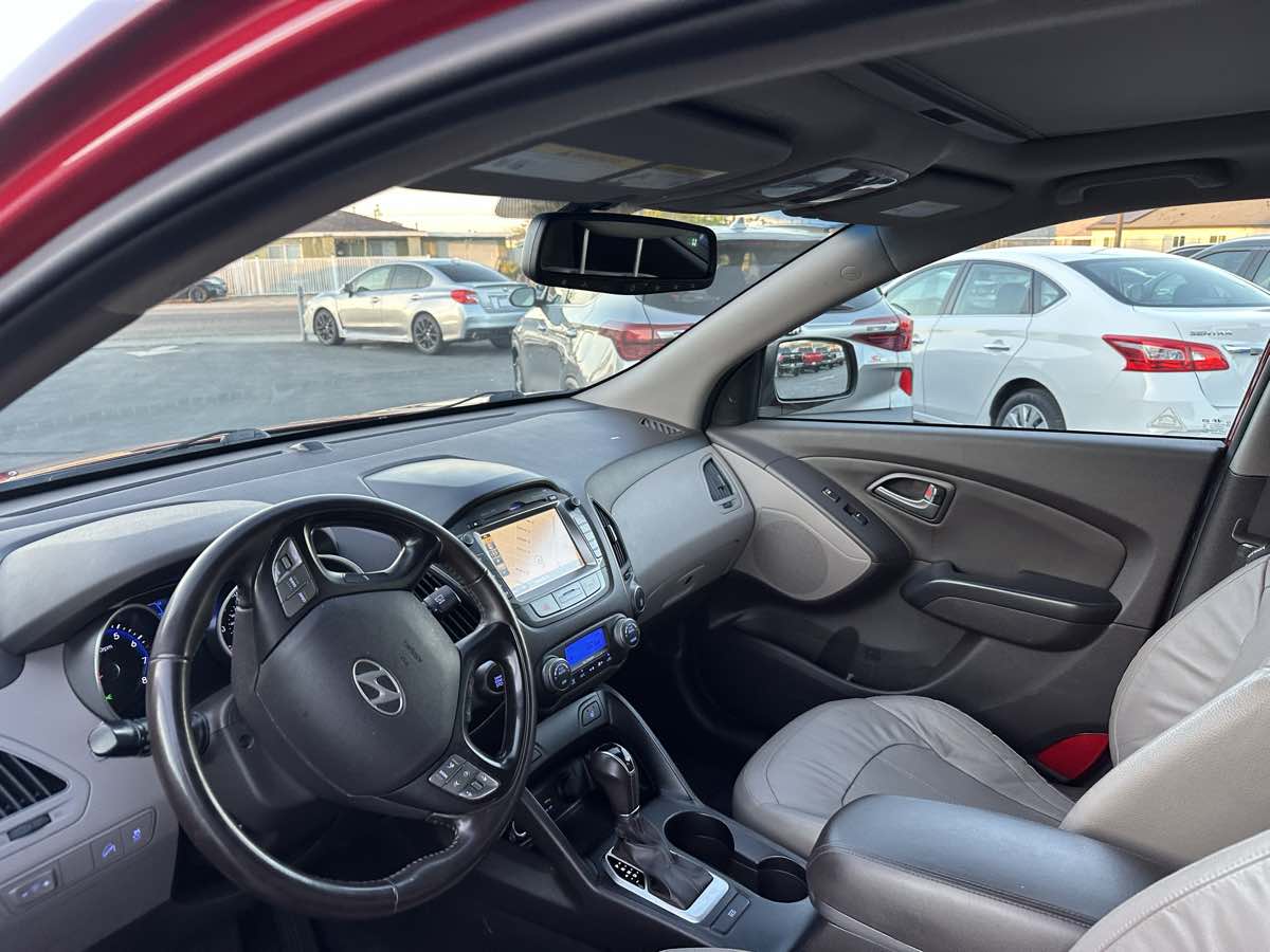 2015 Hyundai Tucson Limited - Photo 14