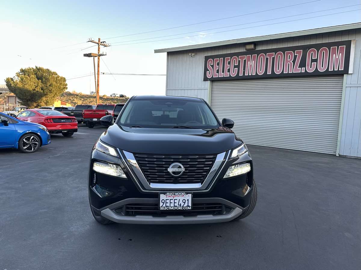 2023 Nissan Rogue SV - Photo 5