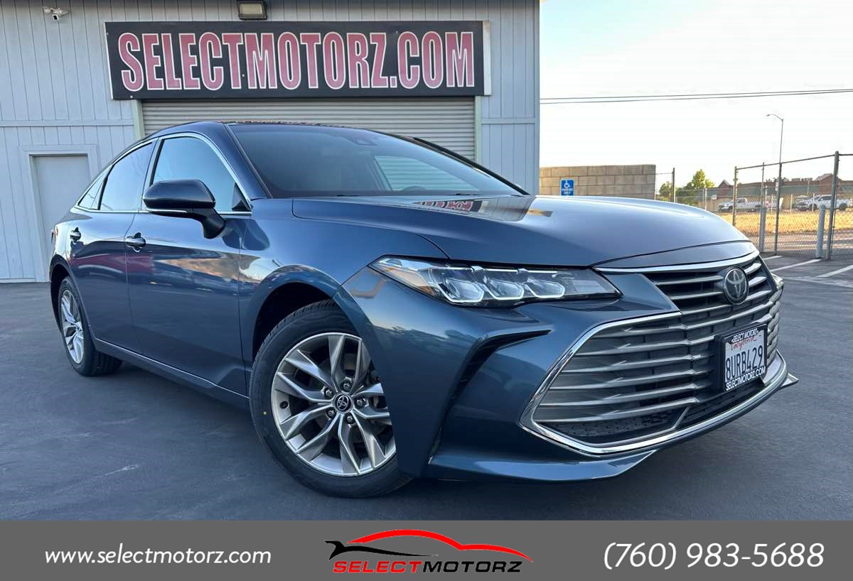 2021 Toyota Avalon XLE's photo