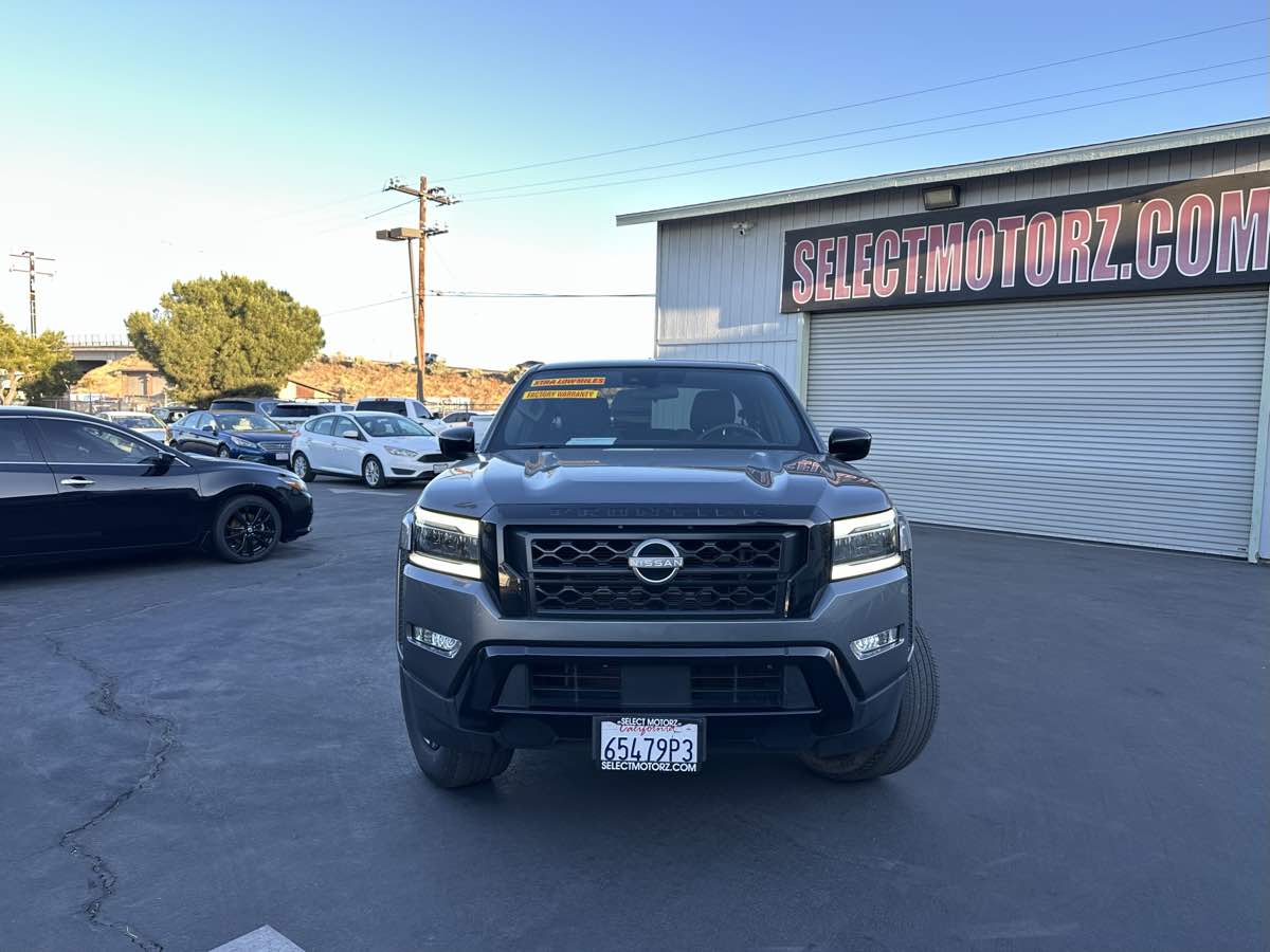 2023 Nissan Frontier SV - Photo 5