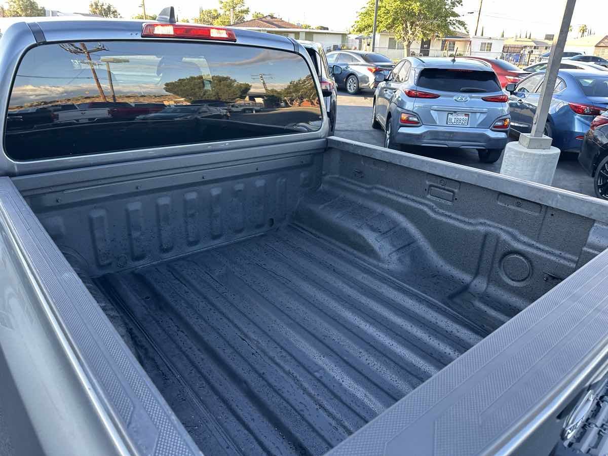 2023 Nissan Frontier SV - Photo 16