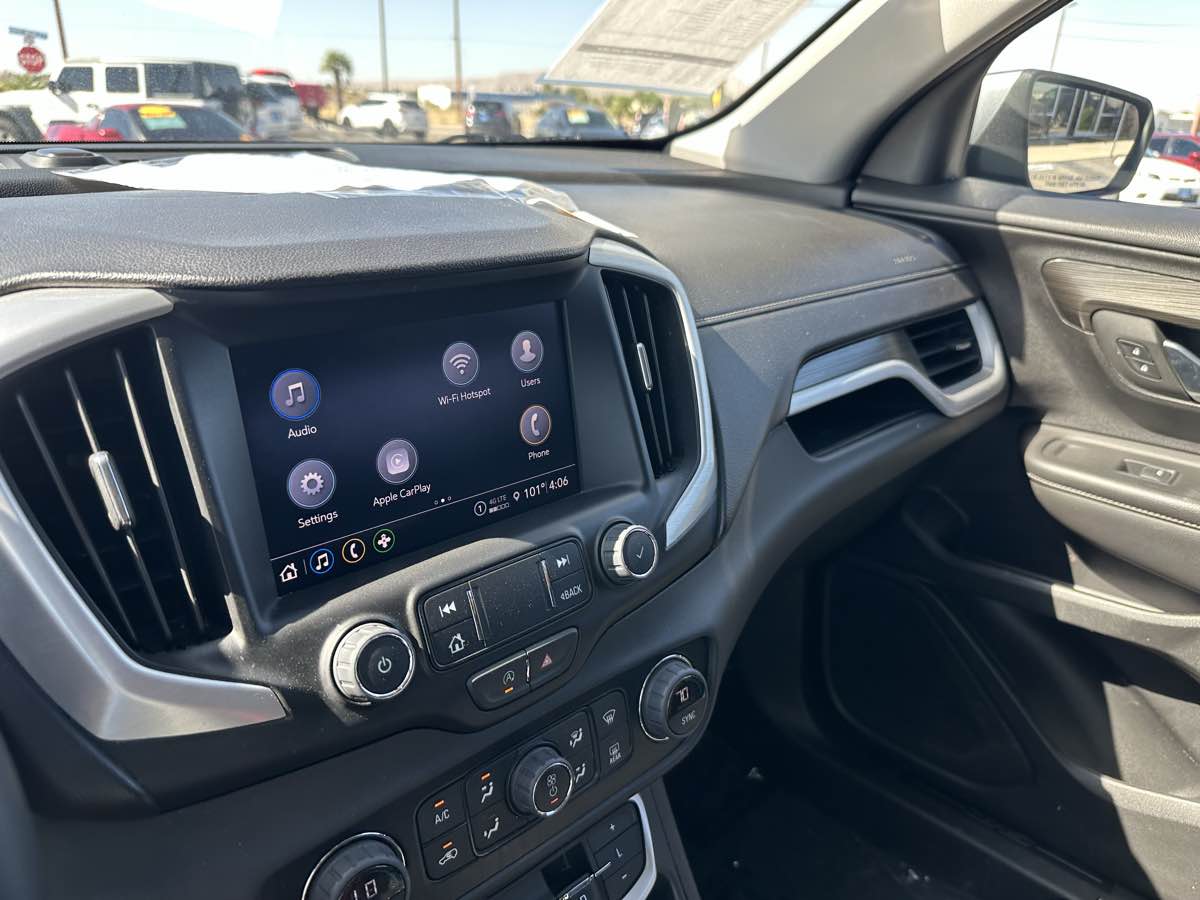 2023 GMC Terrain SLT - Photo 9