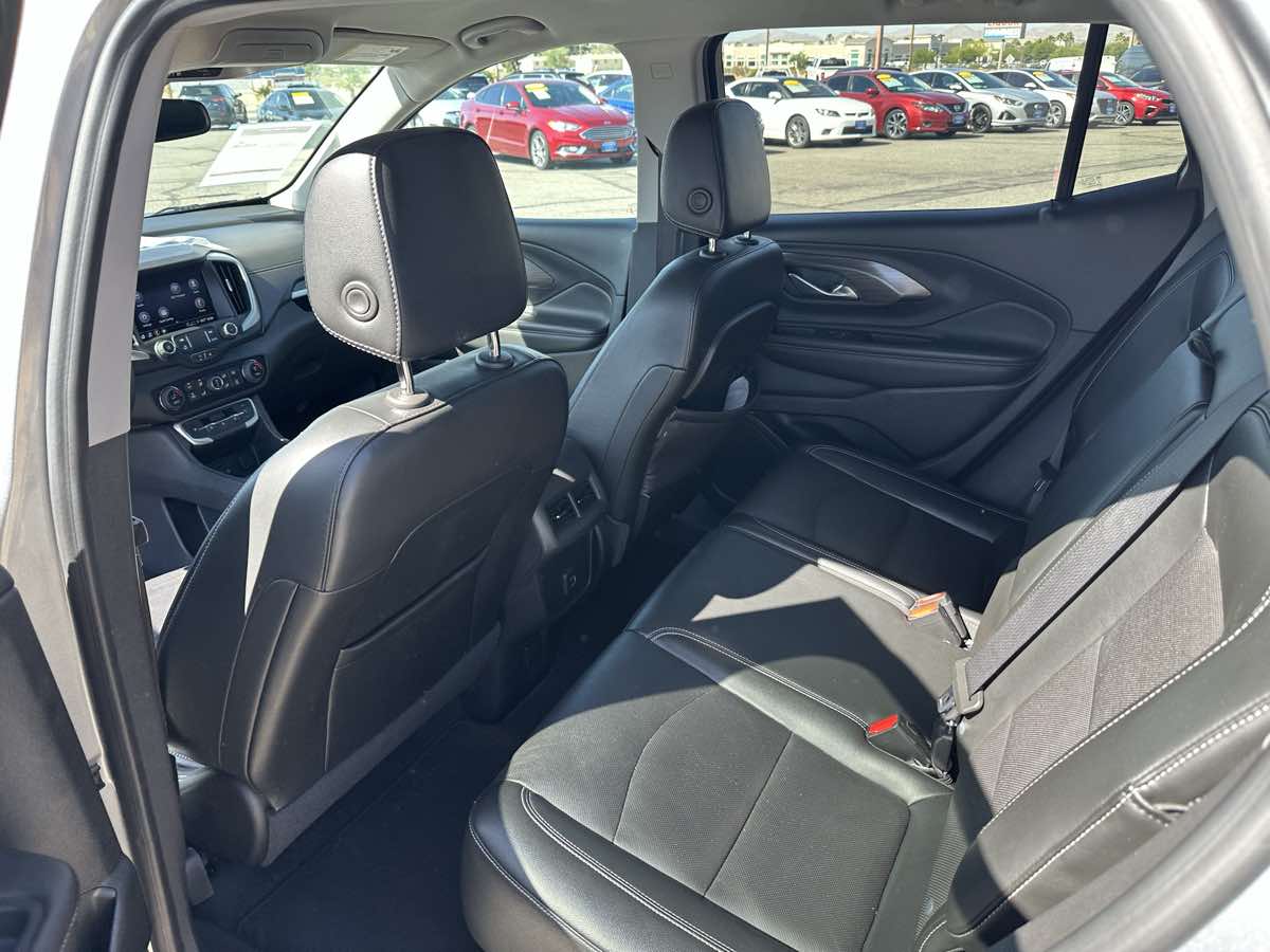 2023 GMC Terrain SLT - Photo 11