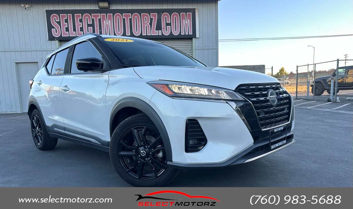 2021 Nissan Kicks SR