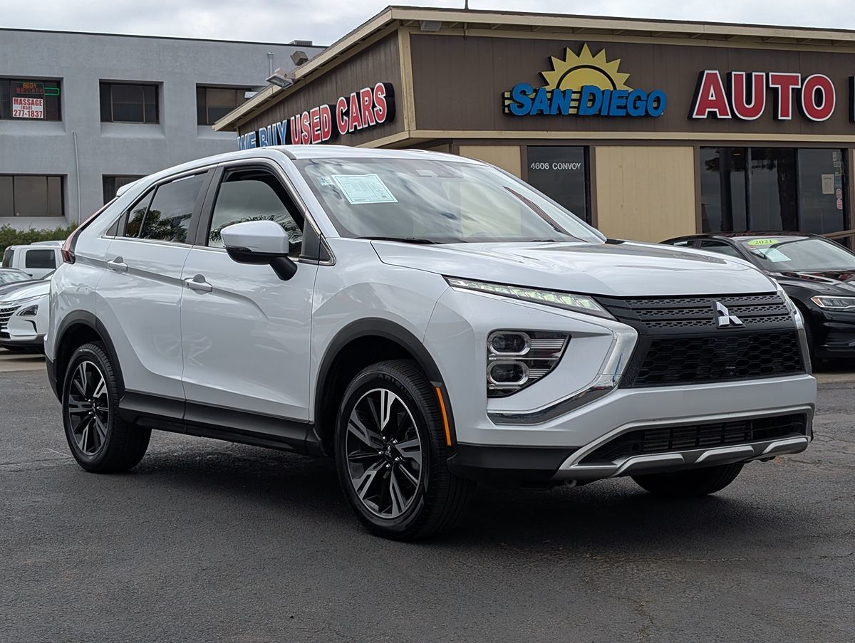 2023 Mitsubishi Eclipse Cross SE photo 5
