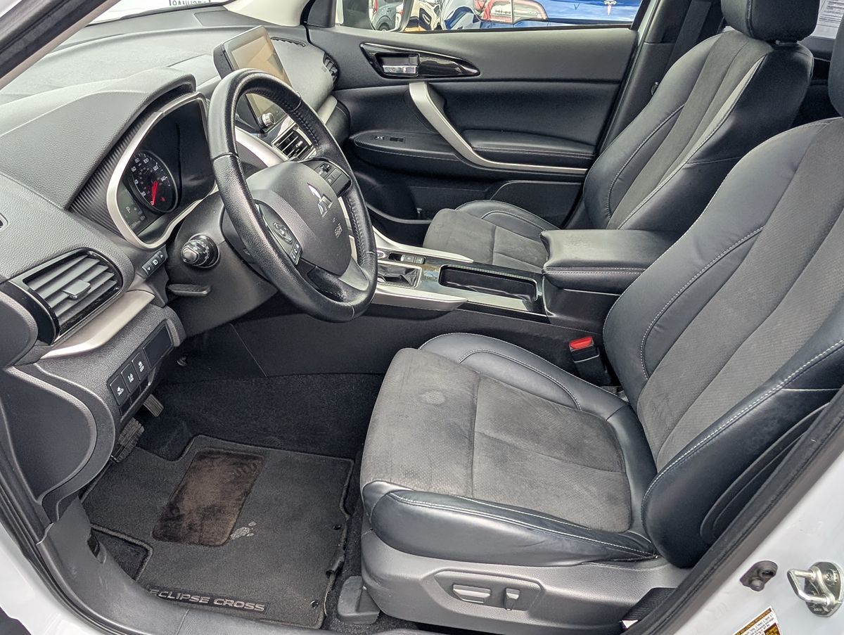 2023 Mitsubishi Eclipse Cross SE photo 24