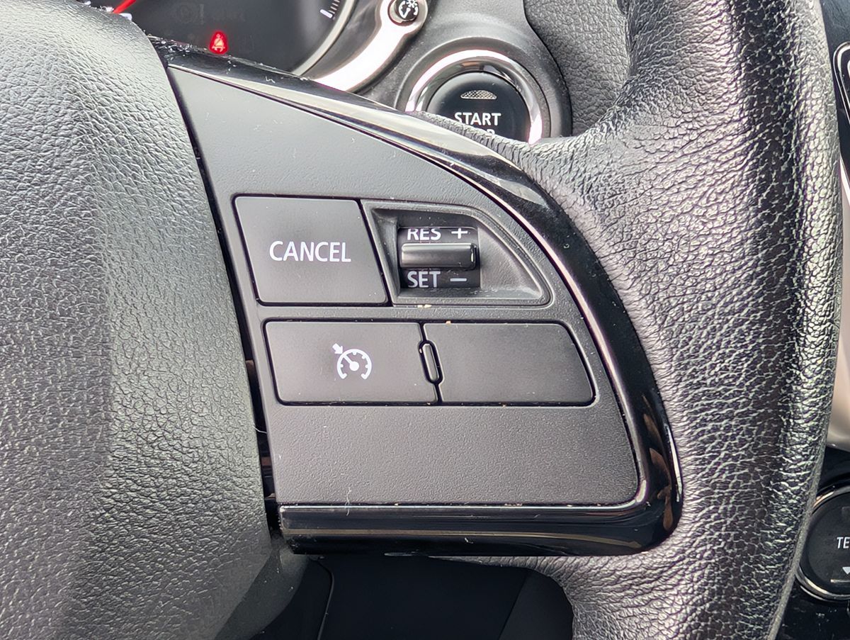 2023 Mitsubishi Eclipse Cross SE photo 32