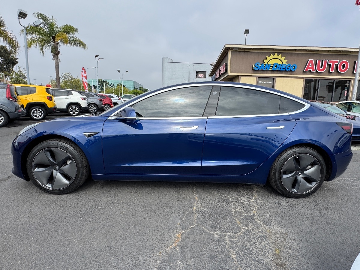 2019 Tesla Model 3 Mid Range photo 6