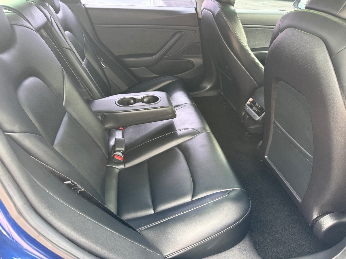 2019 Tesla Model 3 Mid Range photo 17