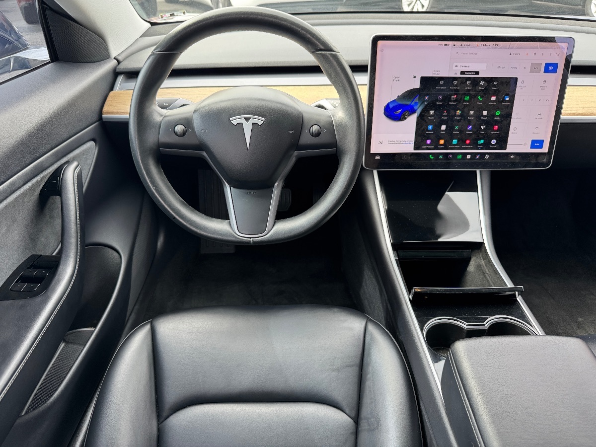 2019 Tesla Model 3 Mid Range photo 21