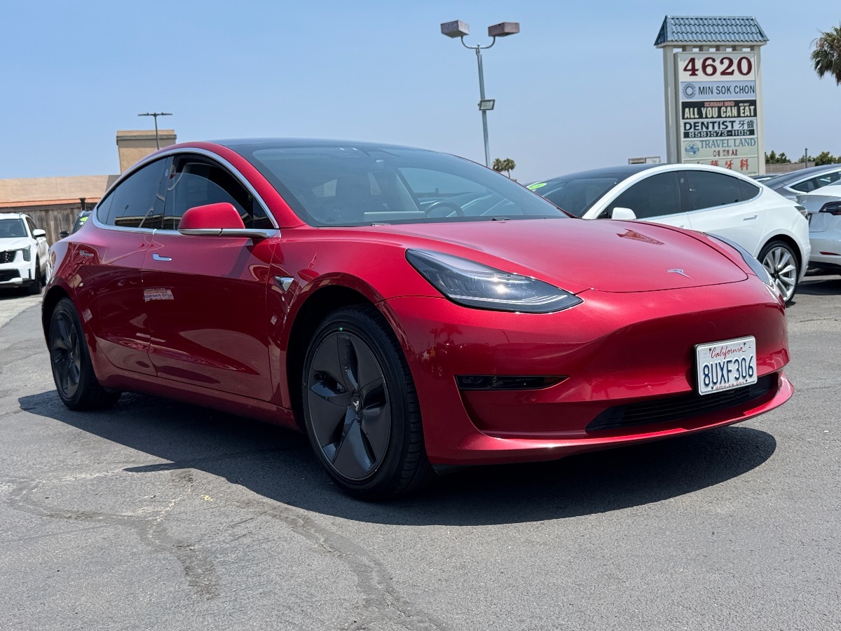 2018 Tesla Model 3 Long Range photo 4