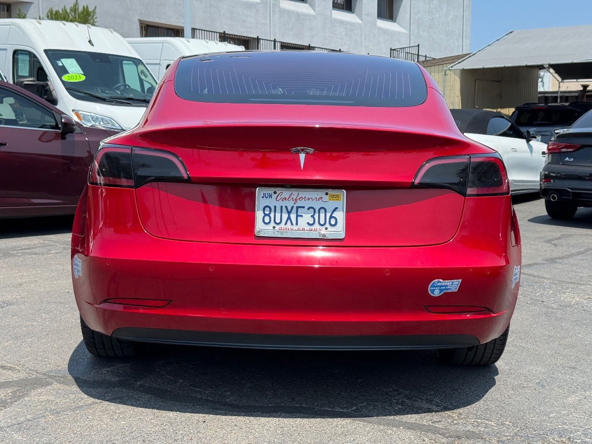 2018 Tesla Model 3 Long Range photo 11