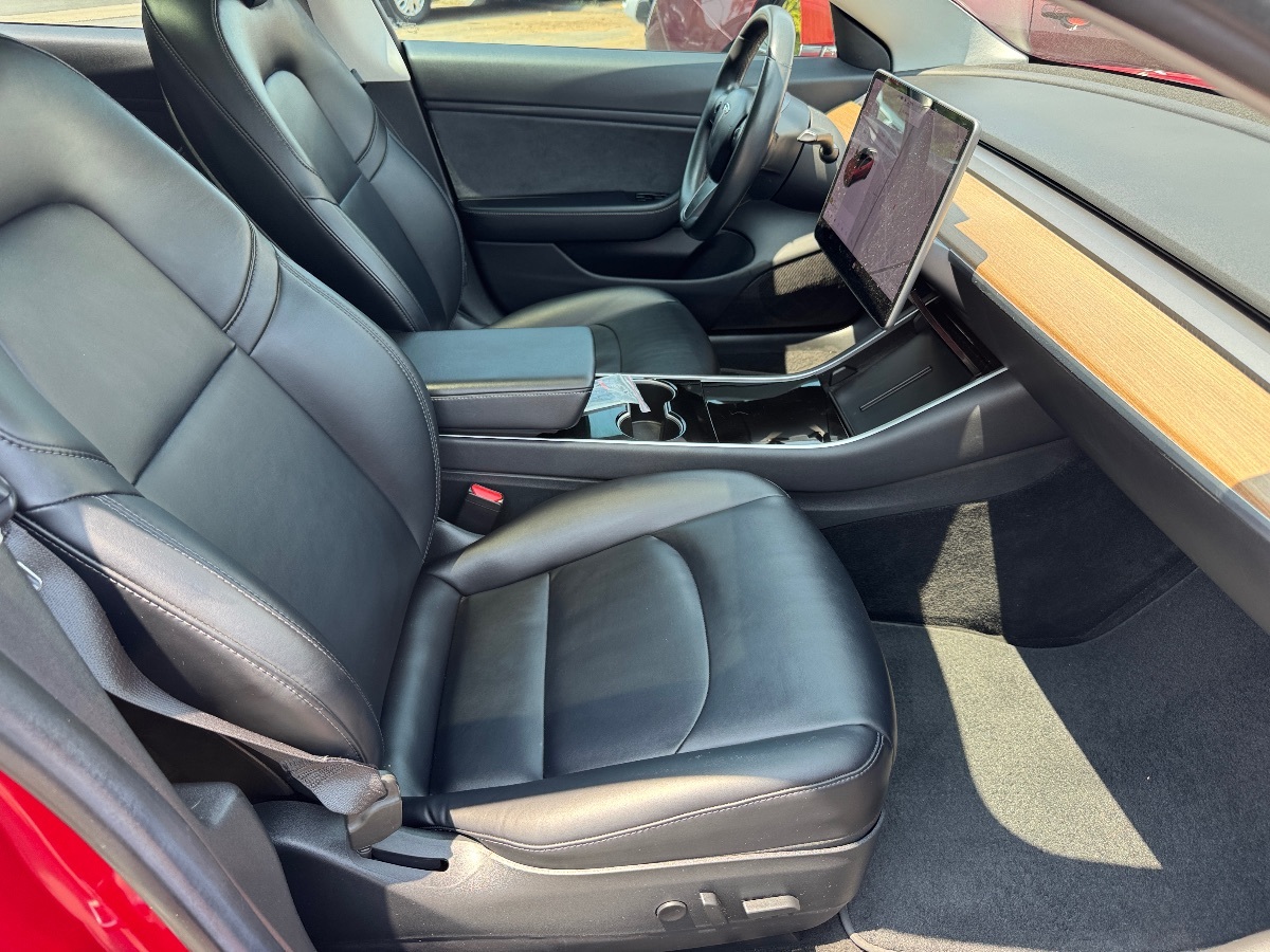 2018 Tesla Model 3 Long Range photo 14