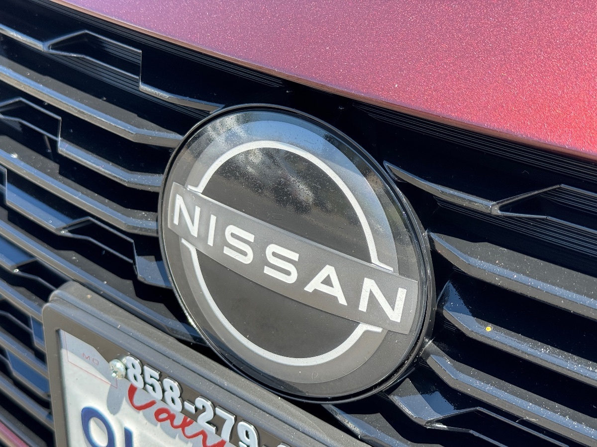 2024 Nissan Sentra SV photo 4