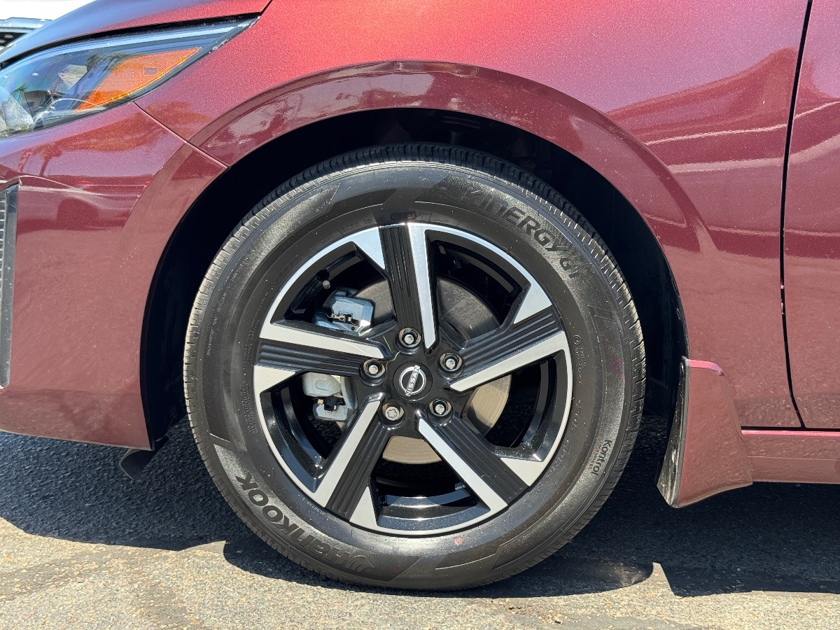 2024 Nissan Sentra SV photo 7
