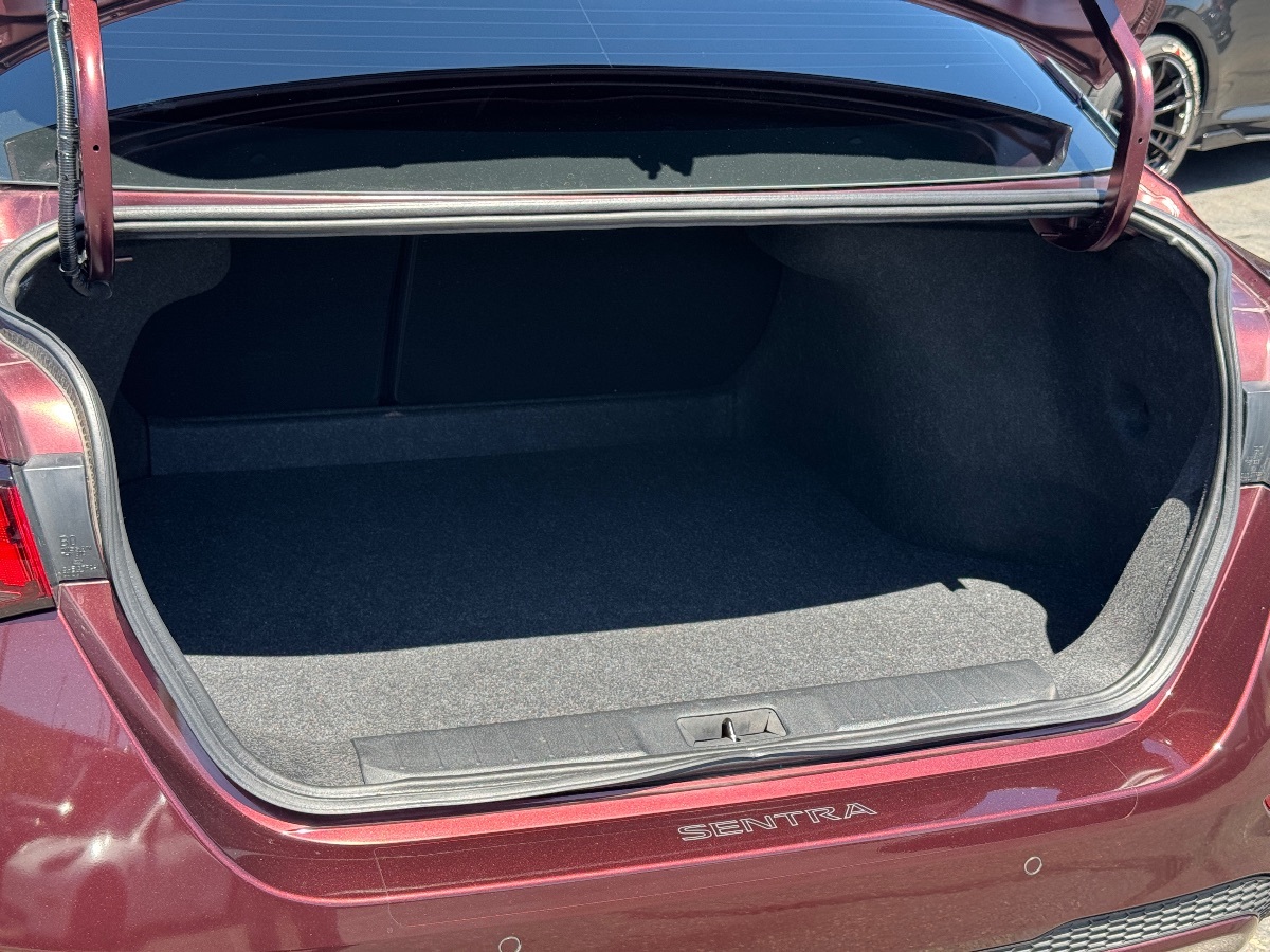 2024 Nissan Sentra SV photo 15