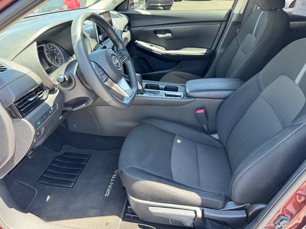 2024 Nissan Sentra SV photo 27