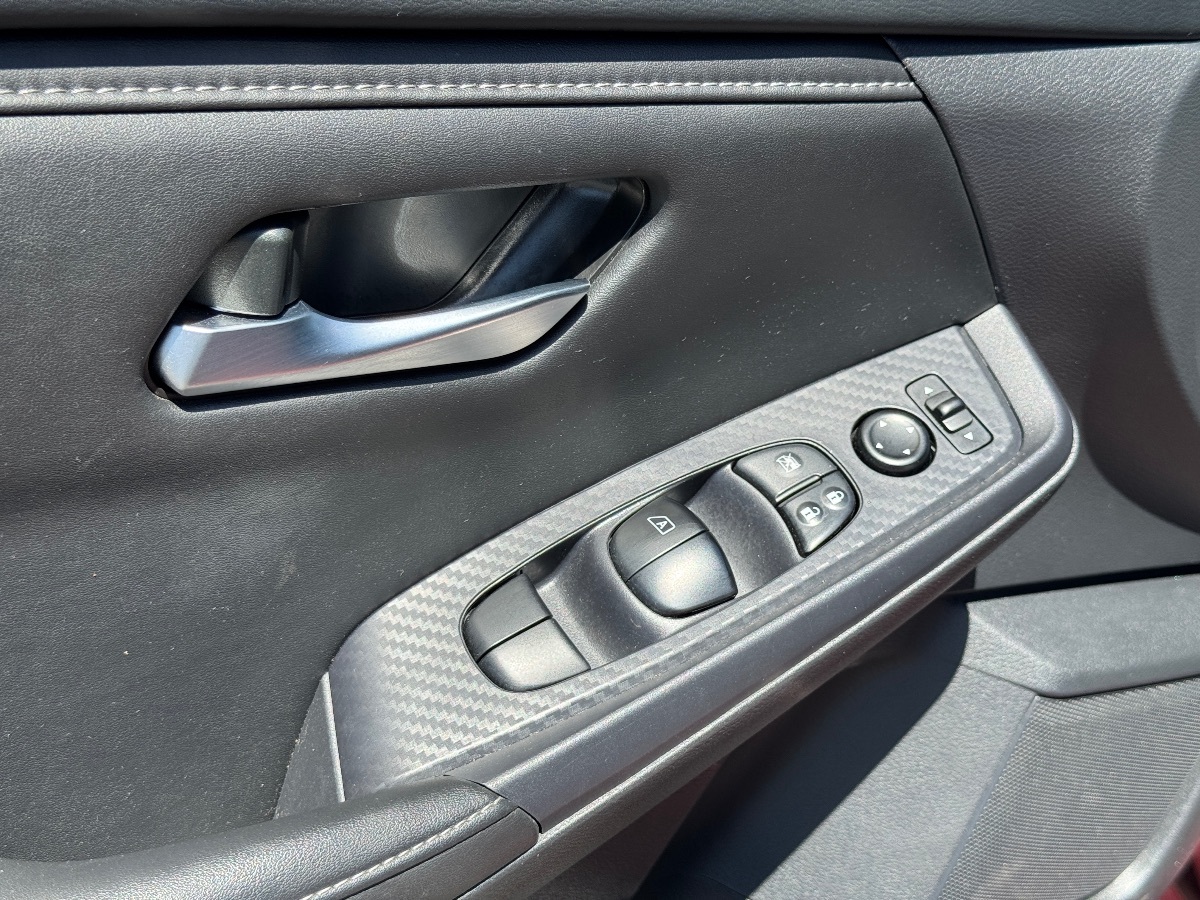 2024 Nissan Sentra SV photo 30