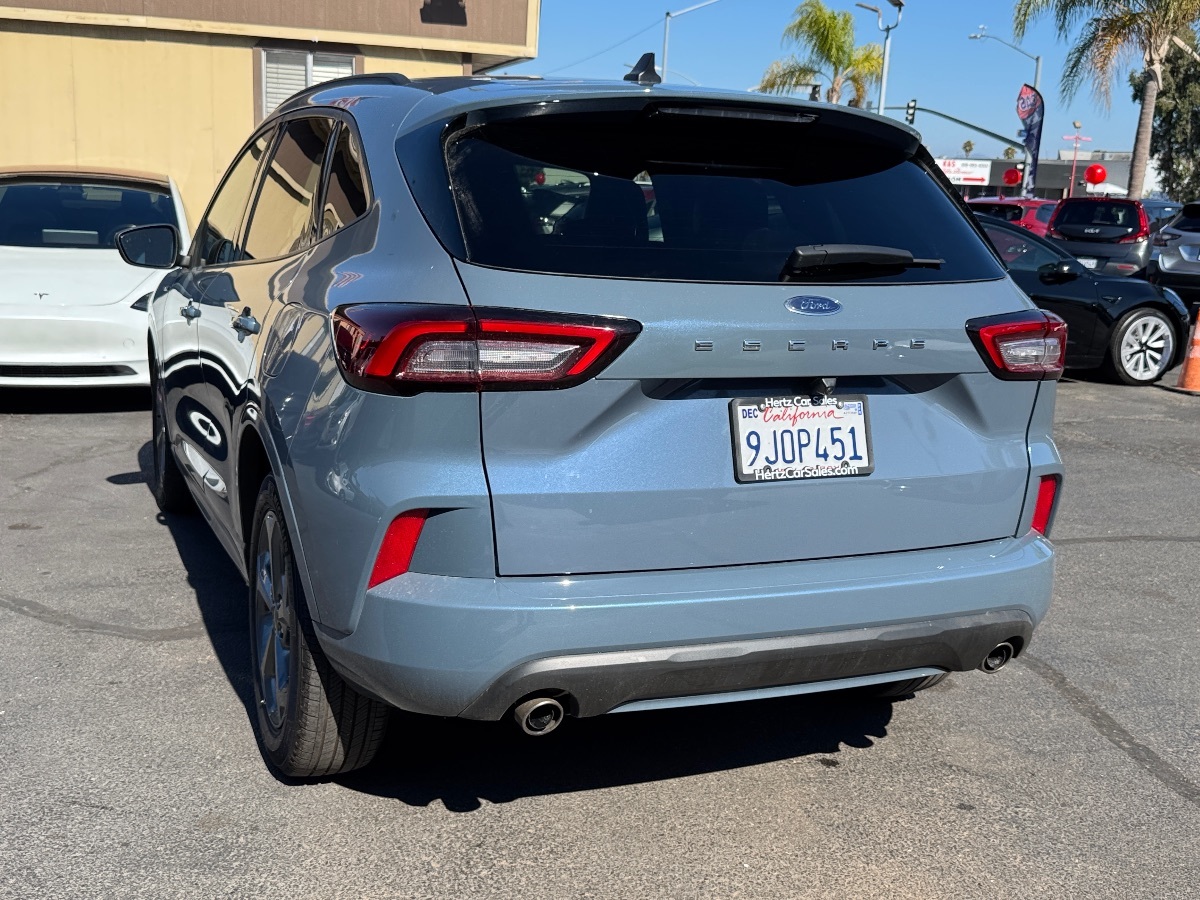 2024 Ford Escape ST-Line photo 6