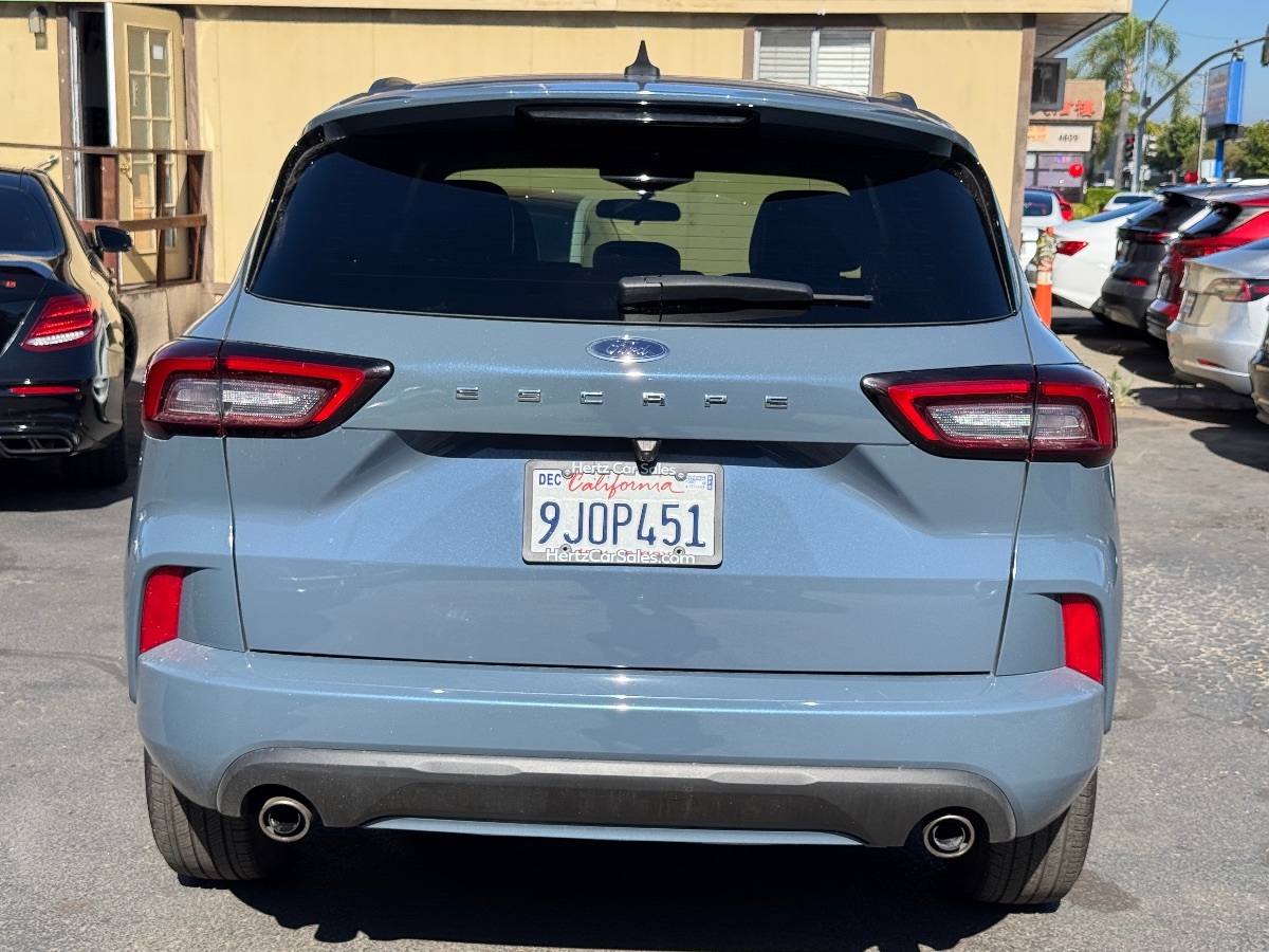 2024 Ford Escape ST-Line photo 7
