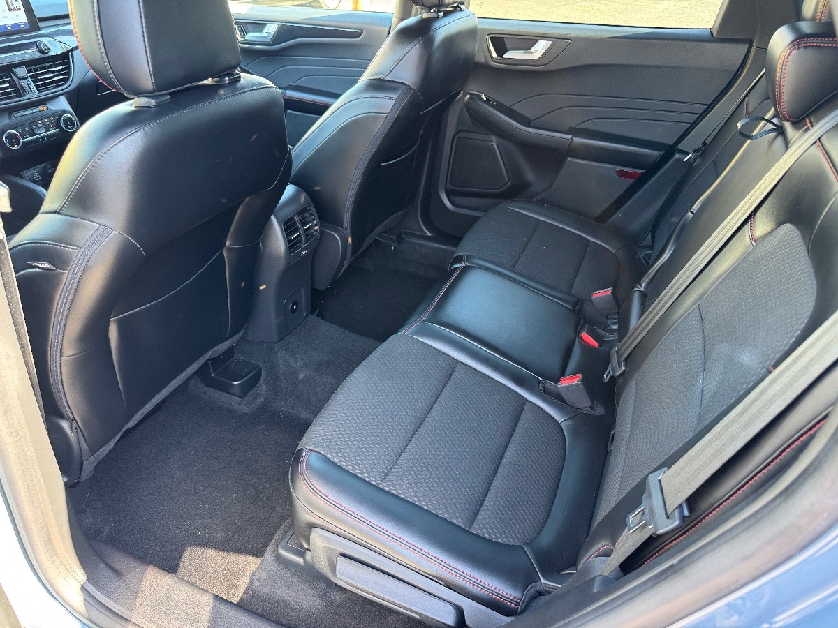2024 Ford Escape ST-Line photo 12