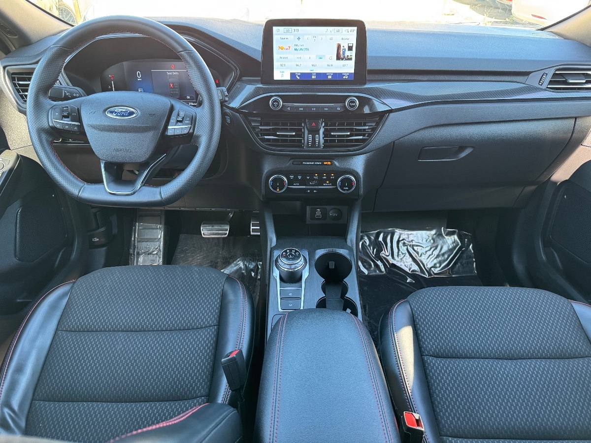 2024 Ford Escape ST-Line photo 13