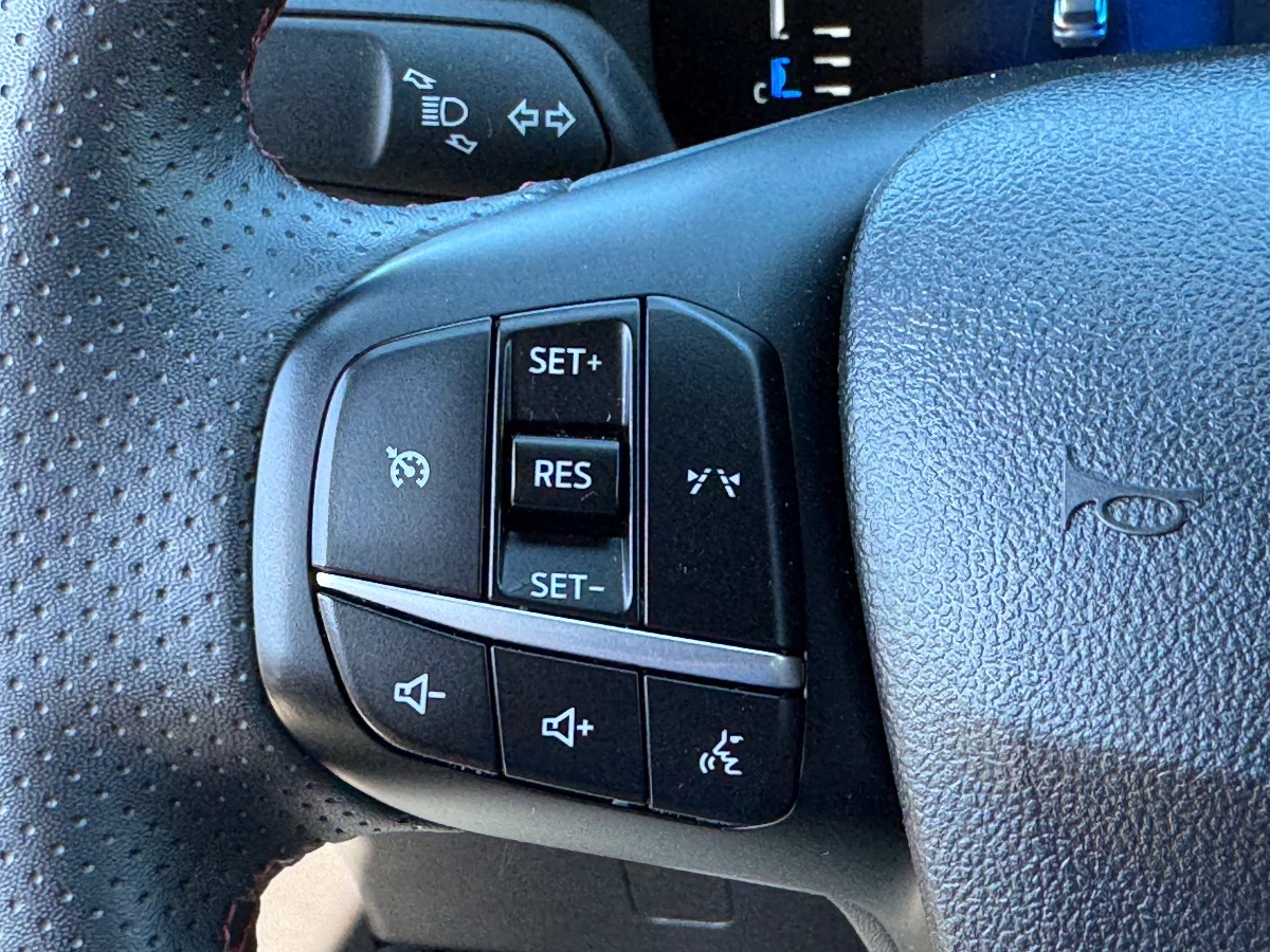 2024 Ford Escape ST-Line photo 25