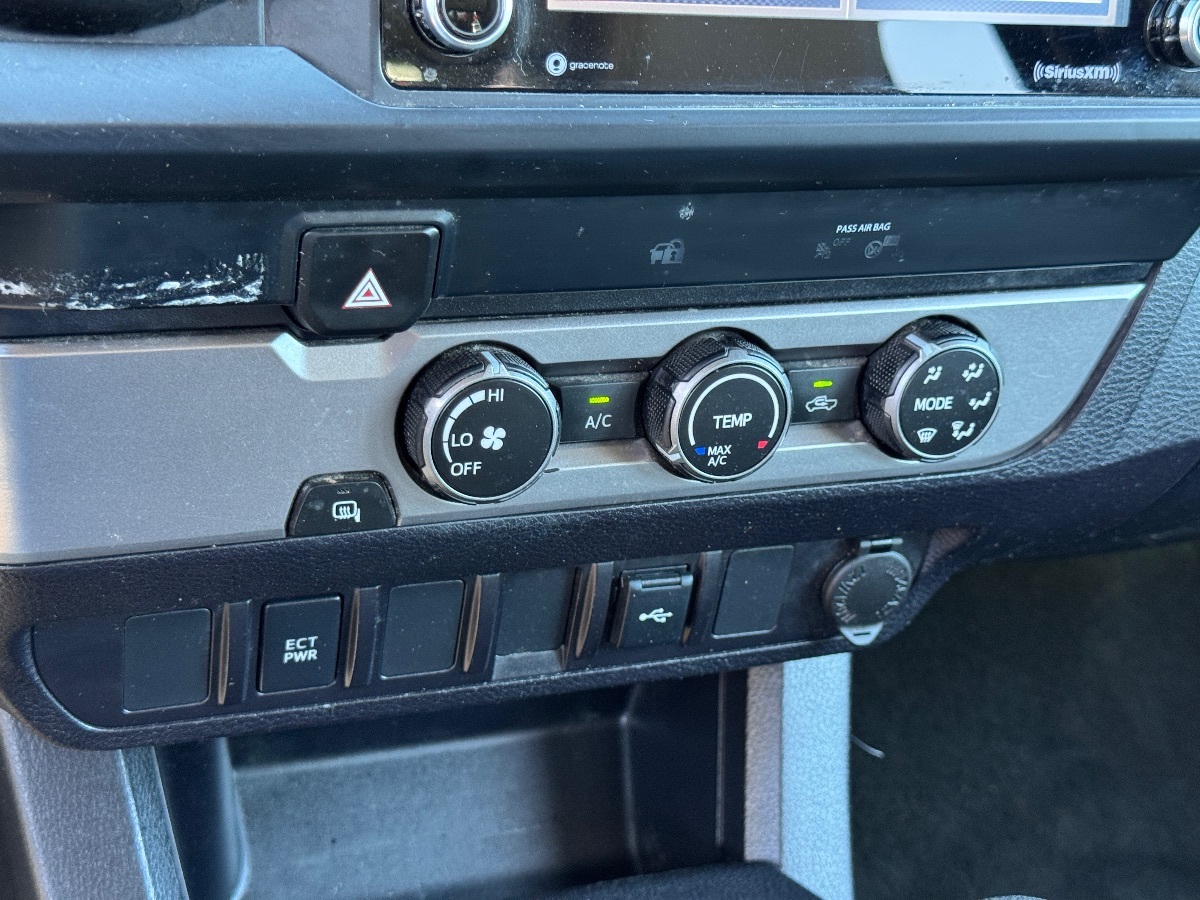 2021 Toyota Tacoma SR Access Cab photo 25