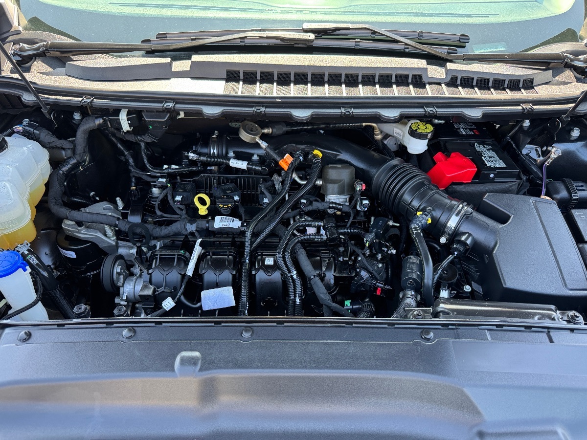 2024 Ford Edge SEL photo 8
