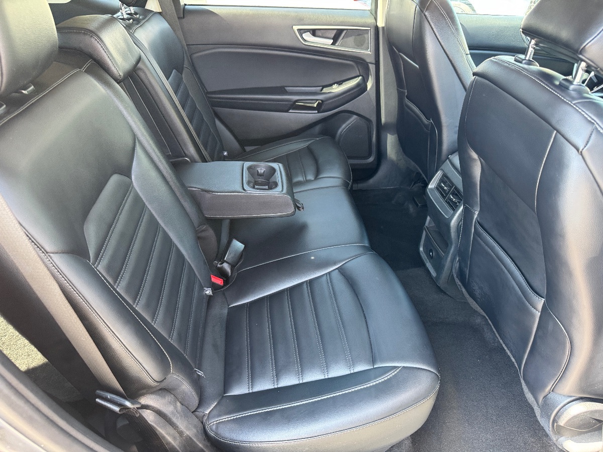 2024 Ford Edge SEL photo 18