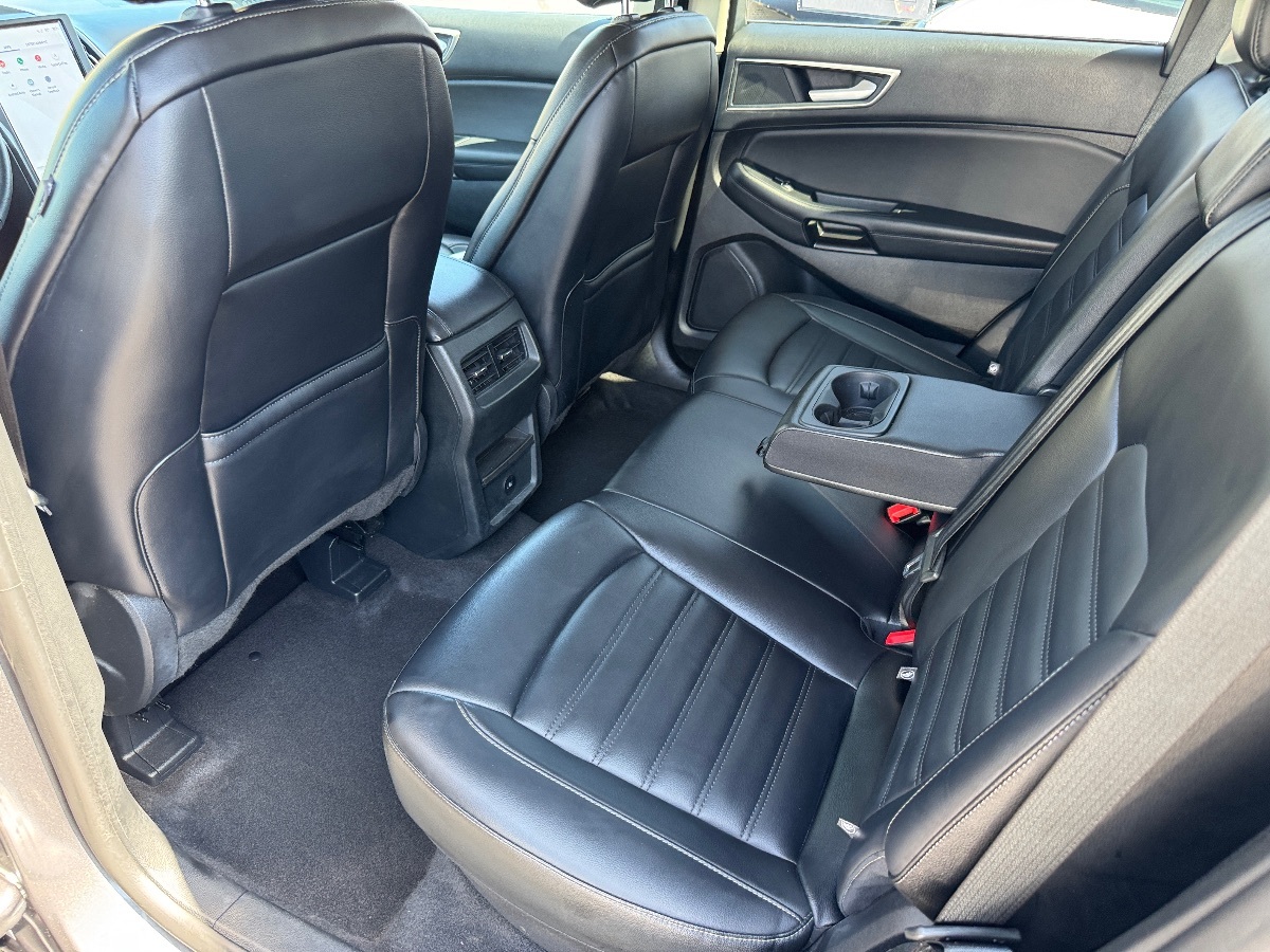 2024 Ford Edge SEL photo 20