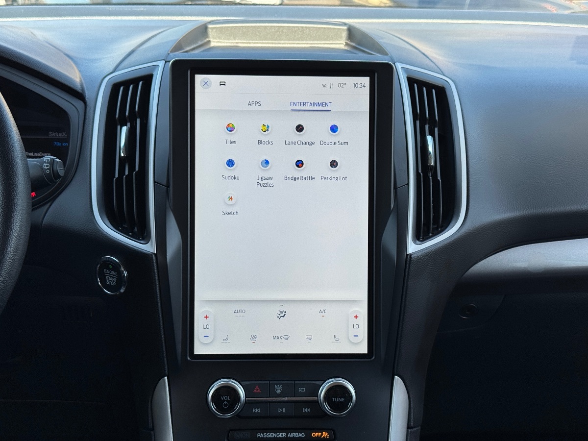 2024 Ford Edge SEL photo 23