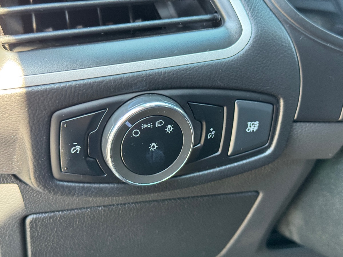 2024 Ford Edge SEL photo 27