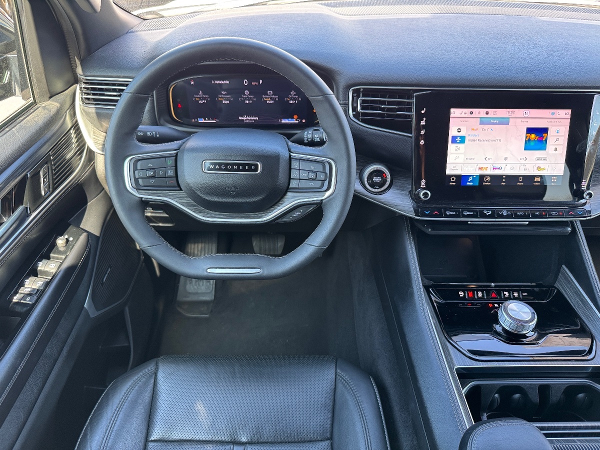 2024 Jeep Wagoneer L Series II photo 20