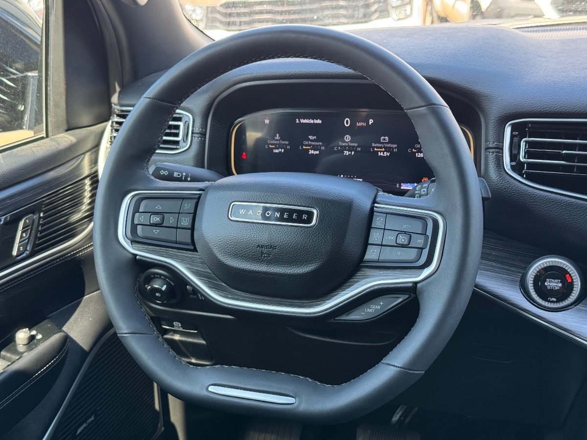 2024 Jeep Wagoneer L Series II photo 22