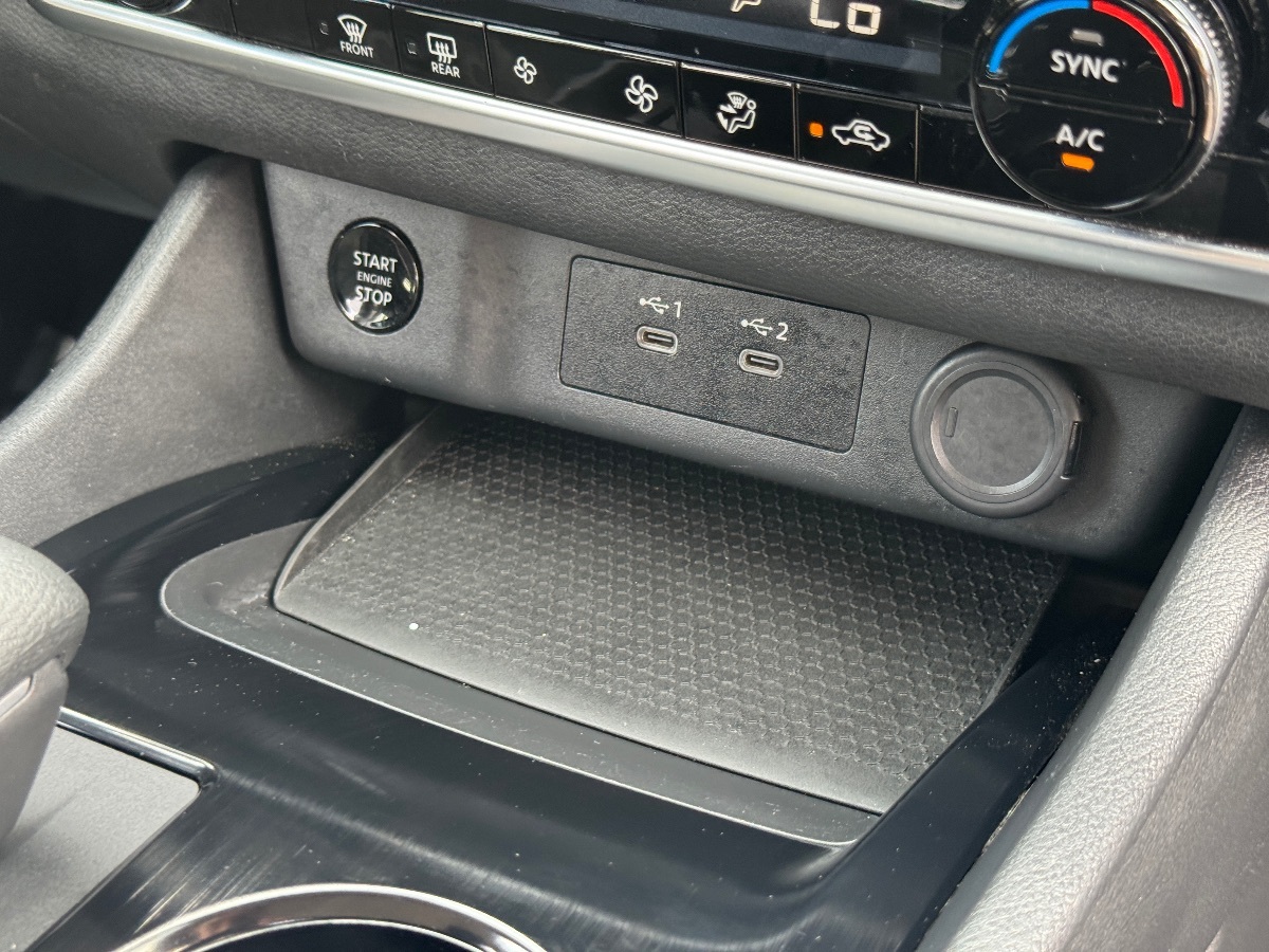 2024 Nissan Rogue SV photo 10