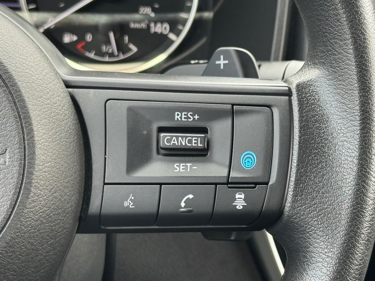 2024 Nissan Rogue SV photo 18
