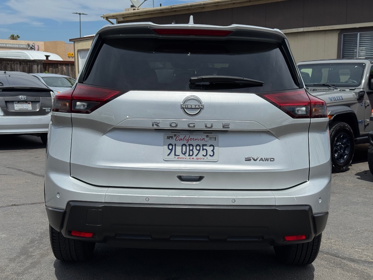 2024 Nissan Rogue SV photo 20