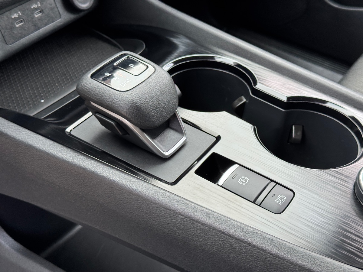 2024 Nissan Rogue SV photo 25
