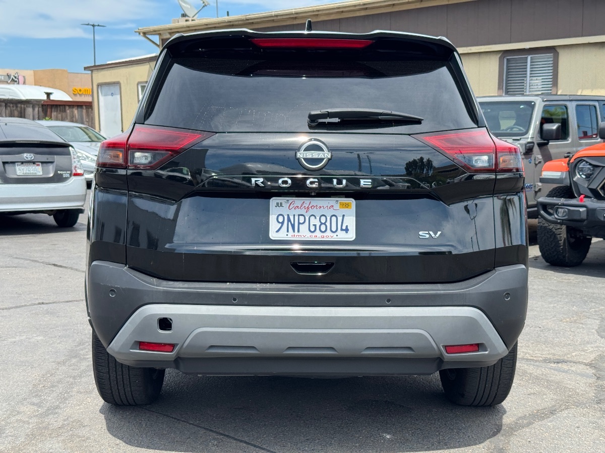 2023 Nissan Rogue SV photo 7