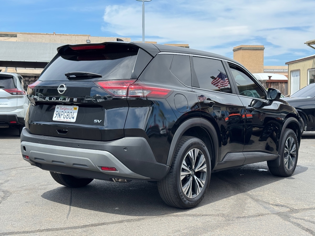 2023 Nissan Rogue SV photo 8