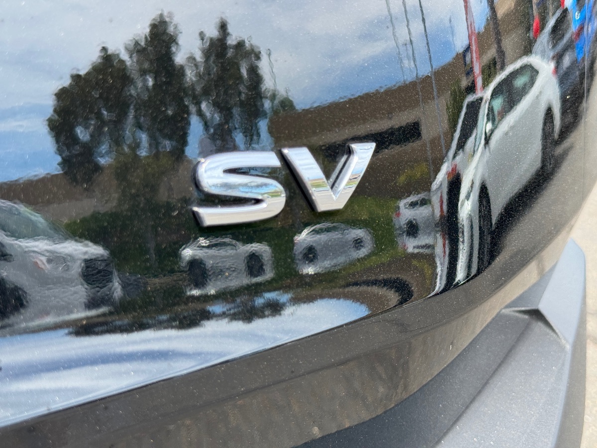2023 Nissan Rogue SV photo 10